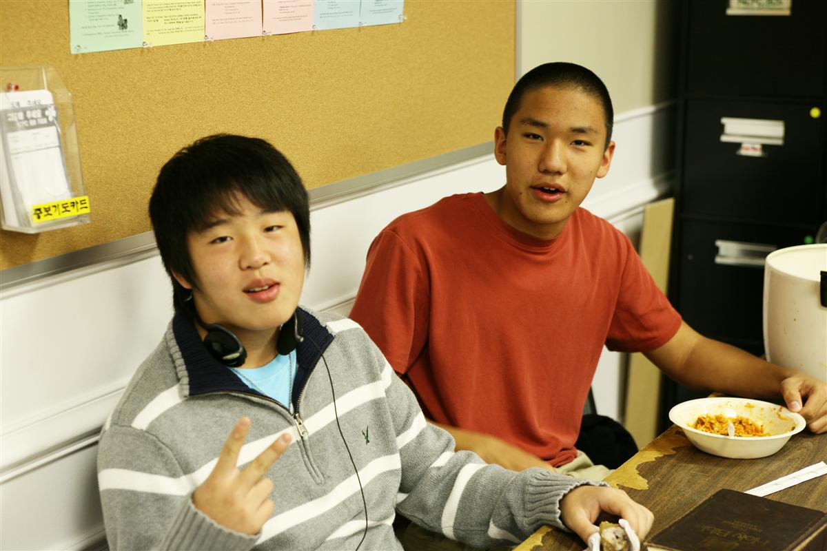 mom_0216 (Custom).jpg